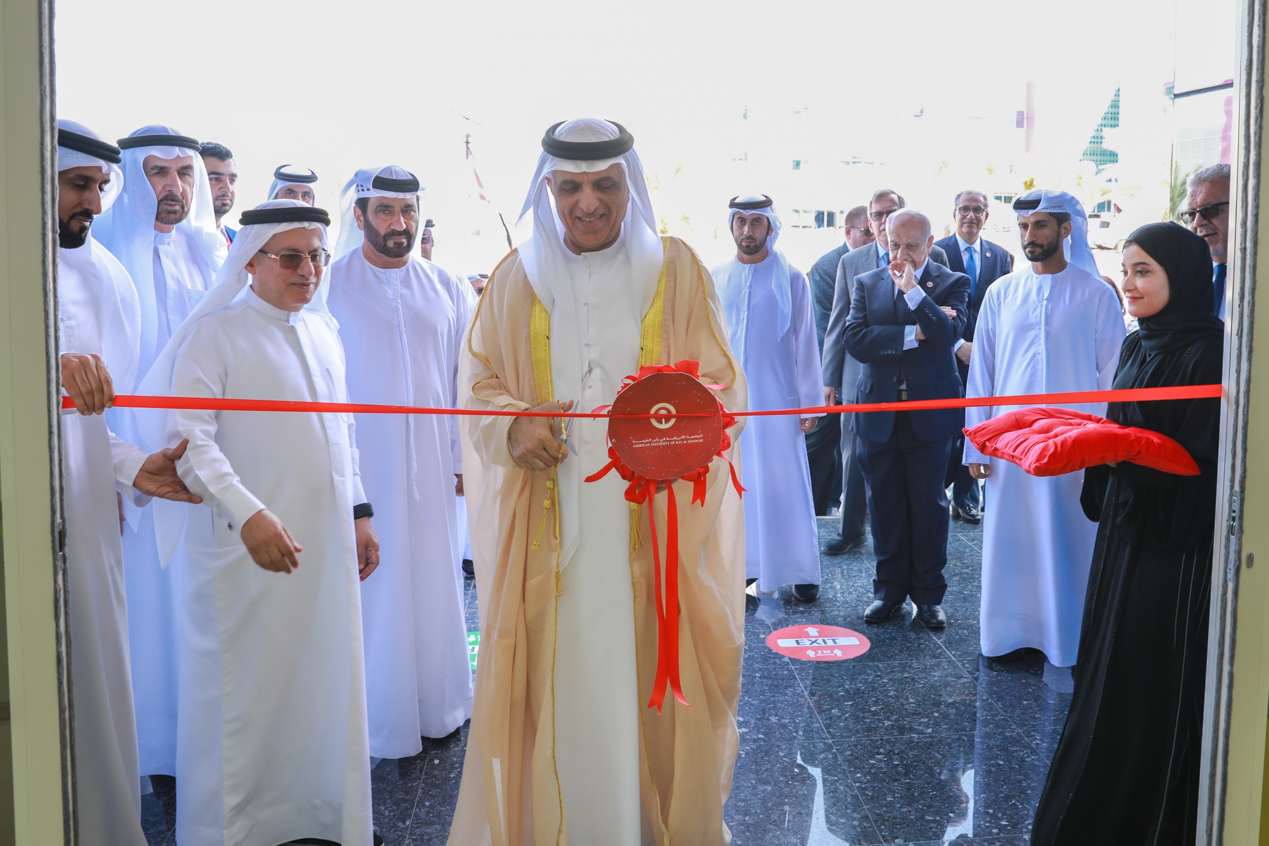 Ruler of Ras Al Khaimah Saud bin saqr al qasimi cutting the ribbon